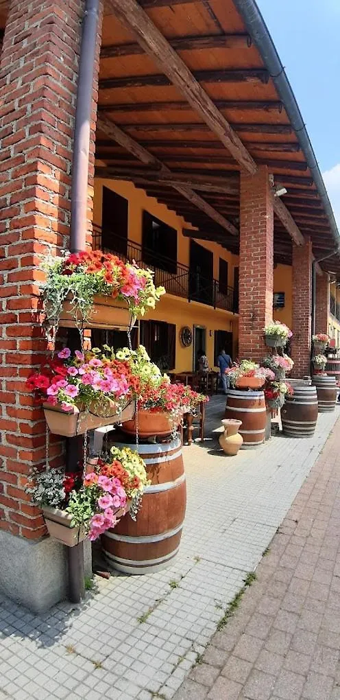 Agriturismo Fattoria Gaggio Lomnago Italy